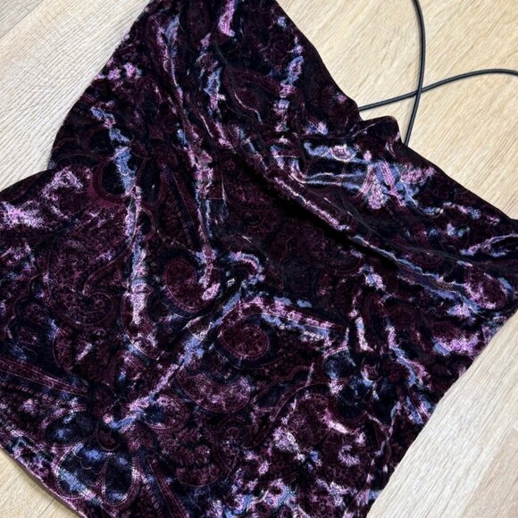 Y2K Rampage Velvet Paisley Print Scoop Neck Crop Top - Picture 3 of 5